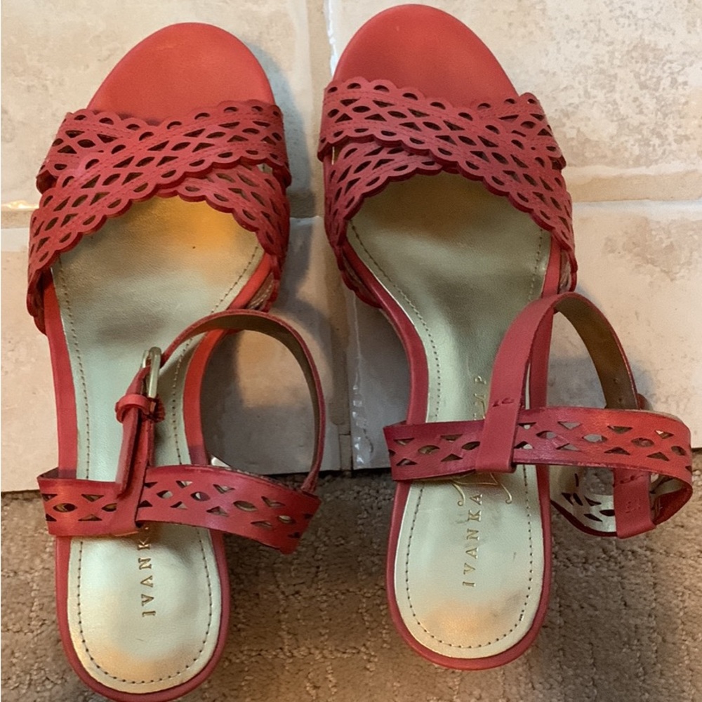Women heels size 7